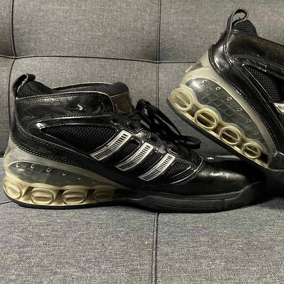 Men's Black Athletic Shoes - Picture 7 of 7